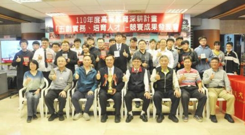建國科大師生參加2021高雄國際發明展大放異彩